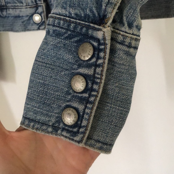 VINTAGE Levi Strauss Blue Denim Jacket - LIKE NEW - Picture 10 of 17